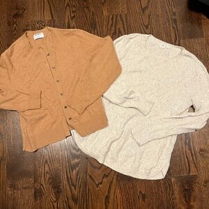 Bundle of 2 Cozy Knit Sweaters – Old Navy & GAP – Size L